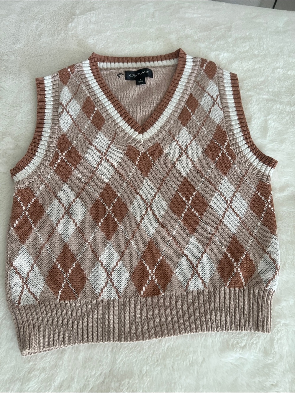(Say What?)kids Argyle V-Neck Sweater Vest in Brown and Cream, never worn,size S
